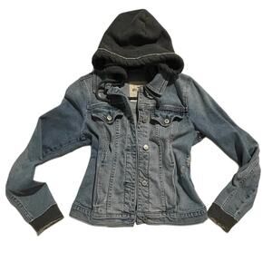 Hollister Women's M Denim Jacket Hoodie Distressed Casual Streetwear Layered EUC
